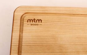 Доска разделочная деревянная универсальная с дорожкой для сока - MTM WOOD LLC - Посуда купить оптом от производителя на UDM.MARKET