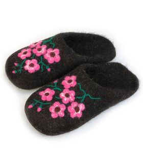 Home slippers "Sakura" - "Glazovskie valenki" - Shoes buy wholesale from manufacturer and supplier on UDM.MARKET