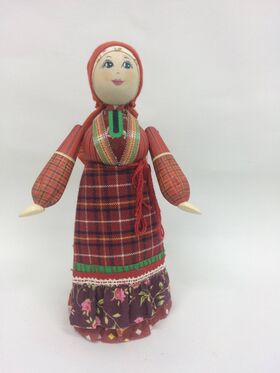 Сувенирная кукла "Бесермяночка" в рабочей одежде - MBUK " RDC " Oktyabrsky" - Игрушки и хобби купить оптом от производителя на UDM.MARKET