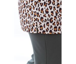 Sakton-blouse " Leopard on white" - ООО САКТОН - Apparel, Textiles, Fashion Accessories & Jewelry buy wholesale from manufacturer and supplier on UDM.MARKET