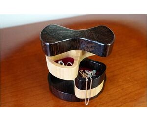 Шкатулка для украшений деревянная, поворотная, торцевая - MTM WOOD LLC - Декор и интерьер купить оптом от производителя на UDM.MARKET