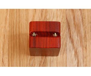 Шкатулка для кольца деревянная, торцевая 60х40х35 мм. - MTM WOOD LLC - Декор и интерьер купить оптом от производителя на UDM.MARKET