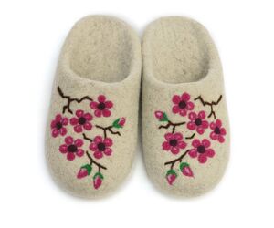 Home slippers "Sakura" - "Glazovskie valenki" - Shoes buy wholesale from manufacturer and supplier on UDM.MARKET