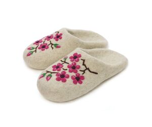 Home slippers "Sakura" - "Glazovskie valenki" - Shoes buy wholesale from manufacturer and supplier on UDM.MARKET